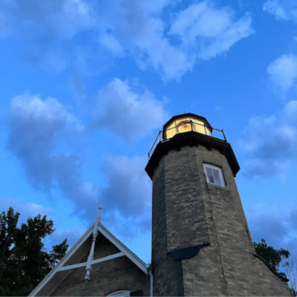 Meet your Posher, Lillian - Picture 1 of 1